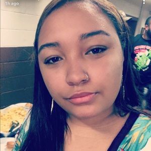 Meet your Posher, Lakendra